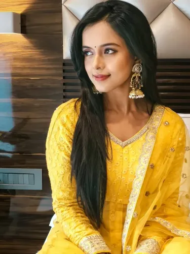 Does Megha Ray Believe 'Diwali is about Light Within Us'?