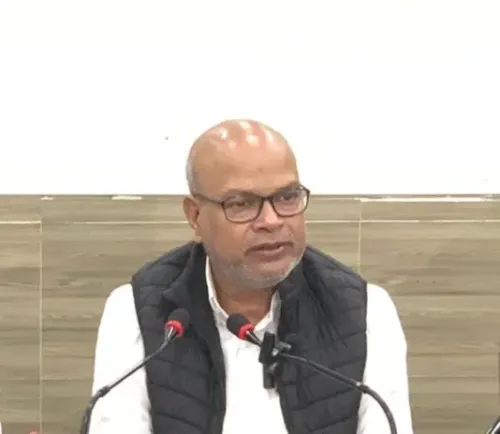 क्या राज्य की गरीब जनता माइक्रोफाइनेंस कंपनियों से परेशान है, सरकार क्यों नहीं रोक रही है? - राजेश राम