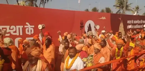 What Happened at the 'Mini Kumbh Mela' with Over 500 Holy Men in Somnath?