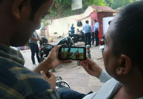 India Records 115.12 Crore Mobile Subscriptions: Government Report
