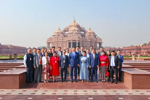 How is the Mongolian President deepening spiritual ties with India?