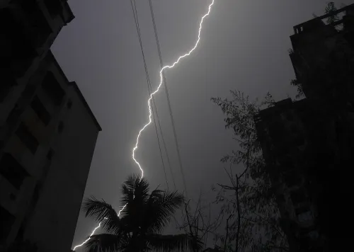 How has the monsoon intensified in Bihar with 19 fatalities due to lightning?