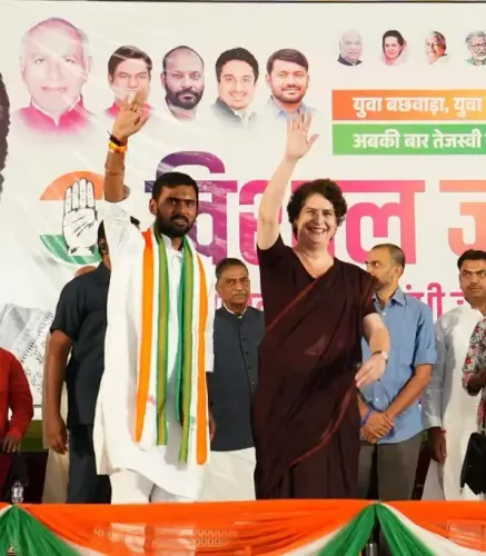 How is Cyclone Montha Disrupting Political Rallies in Bihar?