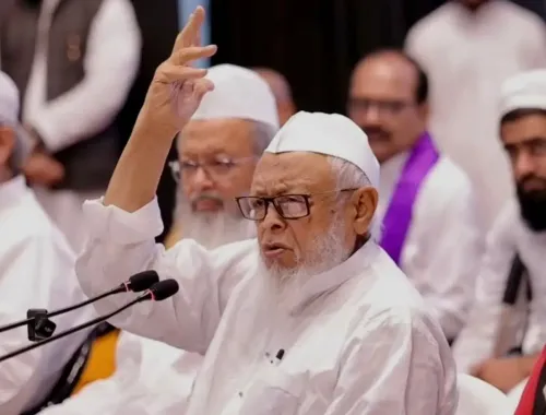 Arshad Madani: Threatened mosques will rise again, Muslims must stay firm