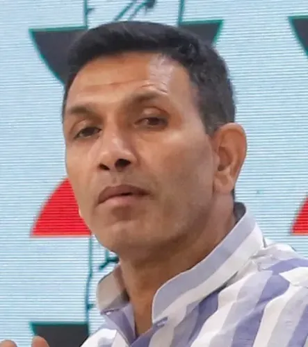 Why is Congress Challenging the Delay in Moong Procurement?