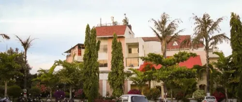 How is the MP Govt Reviving Lake View Residency Hotel?