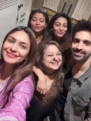Mrunal Thakur Enjoys a Heartfelt Reunion with Kumkum Bhagya Co-Stars