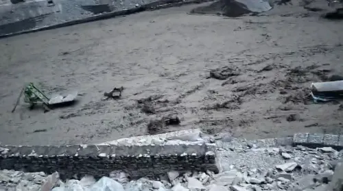 What Caused Multiple Flash Floods in Mandi, Himachal Pradesh?