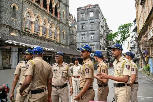 मुंबई में बम विस्फोट की धमकी: बीएसई, विधानभवन और हाईकोर्ट के लिए सुरक्षा बढ़ी