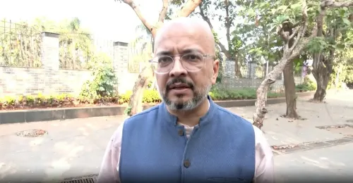 क्या मुंबई में नववर्ष पर यात्रियों को राहत मिलेगी? 8 विशेष लोकल ट्रेनें चलेंगी