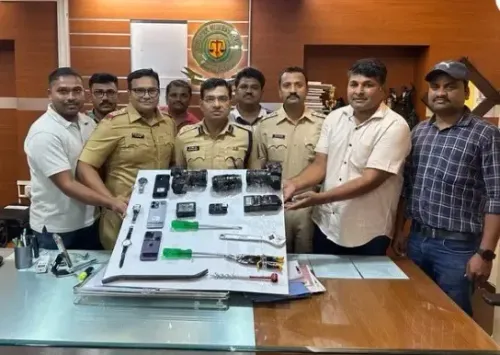 मुंबई पुलिस ने छापेमारी कर अंतर-राज्यीय चोरी गिरोह का पर्दाफाश, चार गिरफ्तार