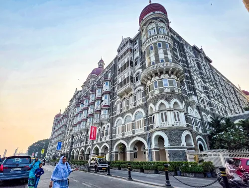 मुंबई: ताज और ट्राइडेंट होटल को आतंकी हमले की धमकी, सायन से आरोपी गिरफ्तार