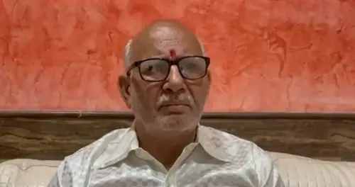 क्या मुंबई ट्रेन धमाके के पीड़ित लालजी रमाकांत पांडेय ने हाईकोर्ट के फैसले पर गहरी नाराज़गी जताई?