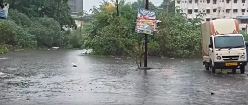 मुंब्रा में बारिश के पानी में करंट से 17 वर्षीय किशोरी की मौत, मुंबई में 200 मिमी बारिश से जनजीवन ठप