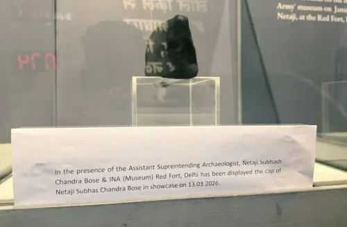 नेताजी की गायब टोपी मिली; चंद्र कुमार बोस ने जांच की मांग की