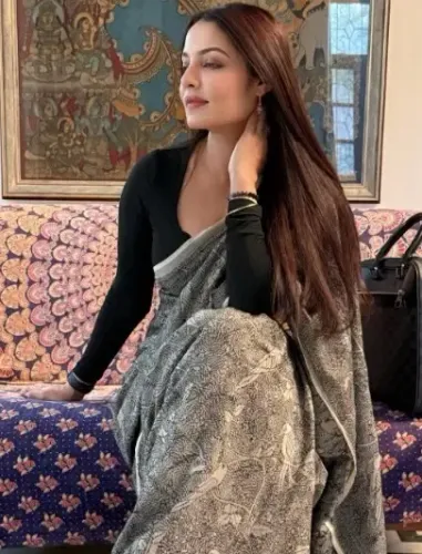 सेलिना जेटली ने मुश्किल समय में पाया 'फौजी बहन' का स्नेह, भावुक पोस्ट में लिखा- मैं अकेली नहीं हूं