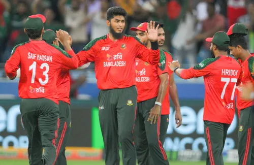 What does Mushtaq Ahmed want Rishad Hossain to master?