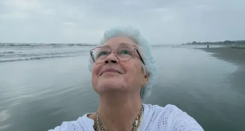 Nafisa Ali completes 10th chemotherapy, finds solace in Goa beach walk