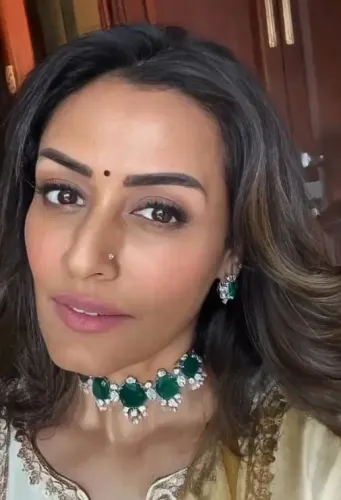 What Happy Moments Did Namrata Shirodkar Share from 2025 Featuring Mahesh Babu and Their Family?