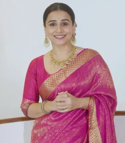 नेशनल हैंडलूम डे पर विद्या बालन का बुनकरों को सलाम, बोलीं — 'हर साड़ी की कहानी मशीन नहीं दोहरा सकती'