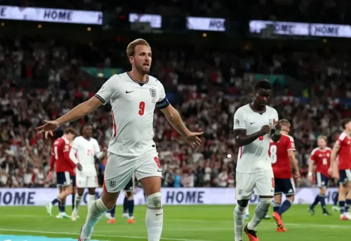 Kane's brace on record 125th cap steers England to 3-0 win over Czechia