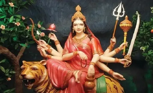 क्या आप नवरात्रि के पांचवे दिन मां स्कंदमाता की पूजा कर रहे हैं?