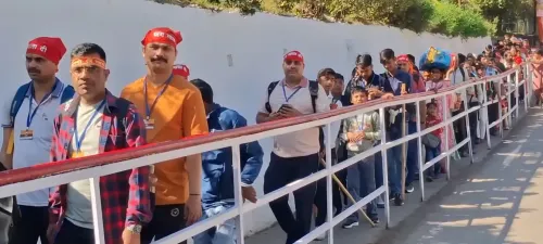 चैत्र नवरात्रि के सातवें दिन कटरा में श्रद्धालुओं का उमड़ा उत्साह, वैष्णो देवी यात्रा में बेताबी