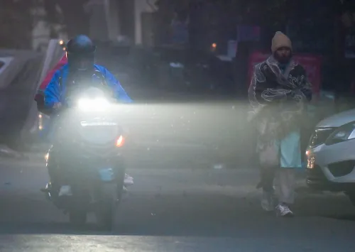 क्या एनसीआर में एक्यूआई 400 के पार; कड़ाके की ठंड और कोहरे ने मुश्किलें बढ़ा दी हैं?