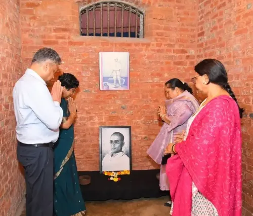Did NCW Chief Vijaya Rahatkar Honor Veer Savarkar at Cellular Jail?