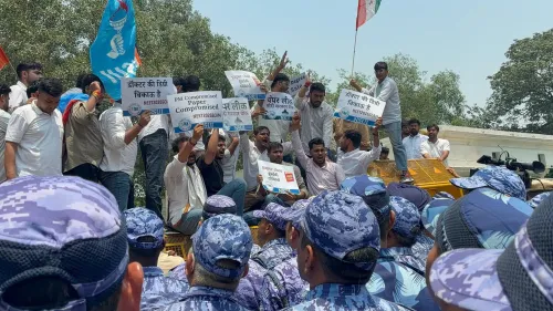 नीट यूजी 2026 पेपर लीक: परीक्षा रद्द होने पर एनएसयूआई और अभाविप ने उठाई एनटीए की जवाबदेही