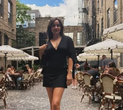 Neha Sharma's Chicago vacation: cats, flowers, and candid me-time