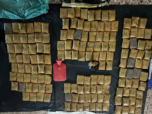 नेपाल, भारत और श्रीलंका से जुड़े ड्रग्स तस्करी नेटवर्क का पर्दाफाश: 77.60 किलो हैशिश ऑयल और 2 किलो चरस जब्त