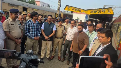 नेपाल बाढ़ में फंसे महाराष्ट्र के 106 तीर्थयात्री सुरक्षित, बिहार सरकार की पहल से नागपुर रवाना