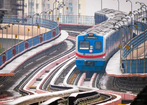 How is Nepal facilitating a land swap deal for Kolkata Metro?