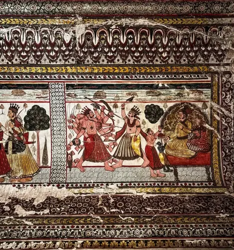 What is the 'Orchha Kalam' Tradition in Historic Wall Paintings?