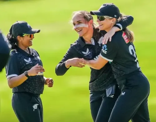 न्यूजीलैंड महिला टीम ने जिम्बाब्वे को तीसरे वनडे में 200 रन से हराकर 3-0 से सीरीज जीती