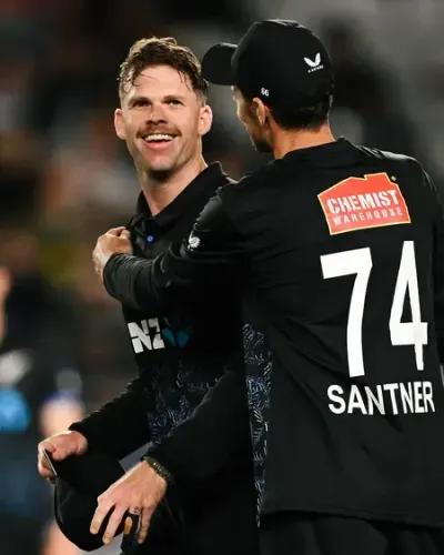 न्यूजीलैंड ने तीसरे टी20 में दक्षिण अफ्रीका को 8 विकेट से हराया, सीरीज में बनाई 2-1 की बढ़त 