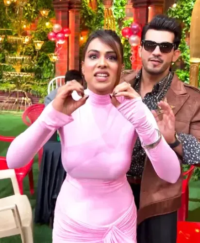 Did Nia Sharma Just Call Arjun Bijlani and Friends ‘Mannerless’?