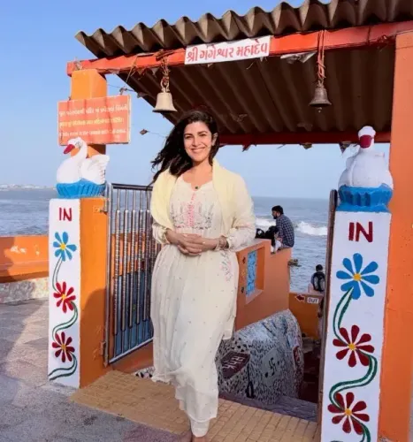 Nimrat Kaur visits Gangeshwar Mahadev Temple in Diu on Sawan Shivratri