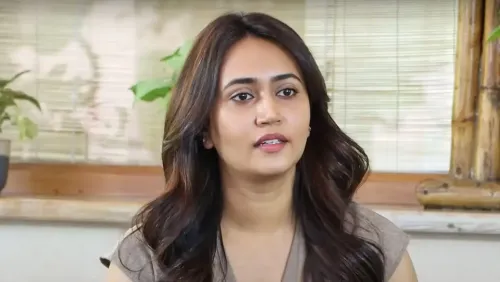 क्या संविका निर्माताओं से अपने किरदार को और बढ़ाने की गुजारिश करती हैं?