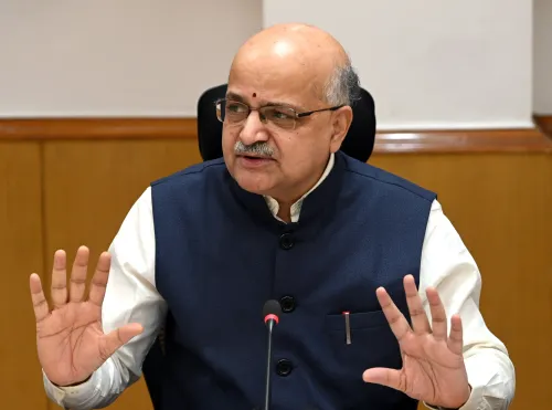 How is NITI Aayog’s policy paper addressing foreign investors' concerns?