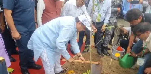 How is Nitin Gadkari Leading the ‘Ek Ped Maa Ke Naam 2.0’ Tree Plantation Drive in Greater Noida?