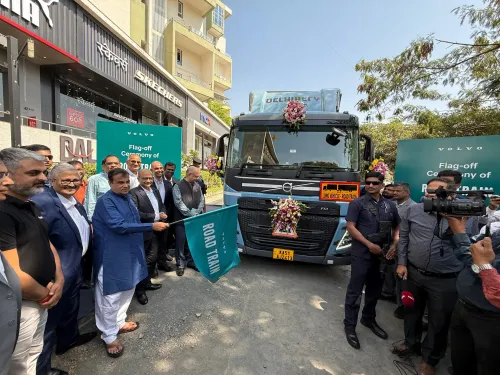 Nitin Gadkari Launches India's First 'Road Train' for Long-Distance Transport