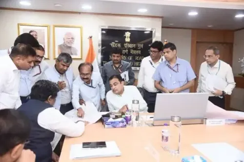 Gadkari reviews Maharashtra highway corridors, 527 km BOT projects on agenda