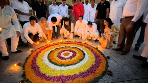 नोएडा में 'स्वच्छता ही सेवा' अभियान: दीपोत्सव, सफाई मुहिम और जागरूकता कार्यक्रमों से गूंजा शहर