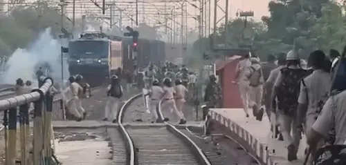 Bihar Police exam protest: Stone pelting, vandalism at Patliputra station, normalcy restored