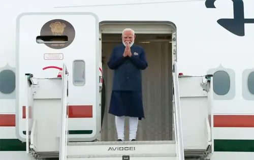 पीएम मोदी रोम पहुंचे: इटली के विदेश मंत्री तजानी ने फिमिसिनो एयरपोर्ट पर किया स्वागत, मेलोनी से होगी अहम बैठक