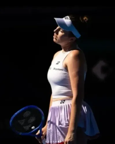 Linda Noskova pulls out of Wuhan Open with left calf injury