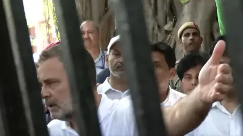 Rahul Gandhi: '300 MPs blocked from Election Commission, we will destroy BJP'