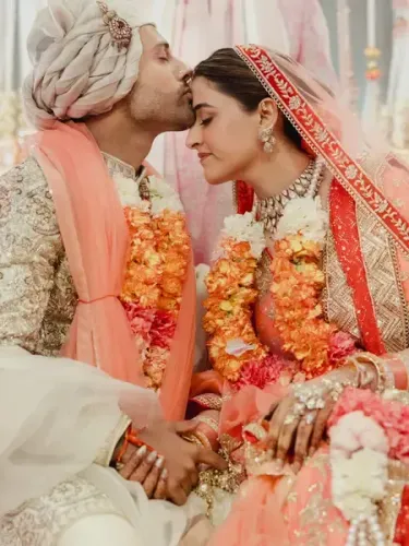 नुपूर सेनन ने स्टेबिन बेन संग रचाई शादी, फोटो शेयर कर लिखा-तू मेरे कल दा सुकून